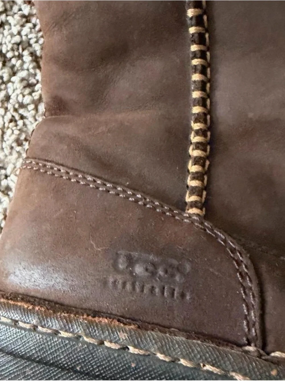 2000s UGG Australia brown boots in a size 7